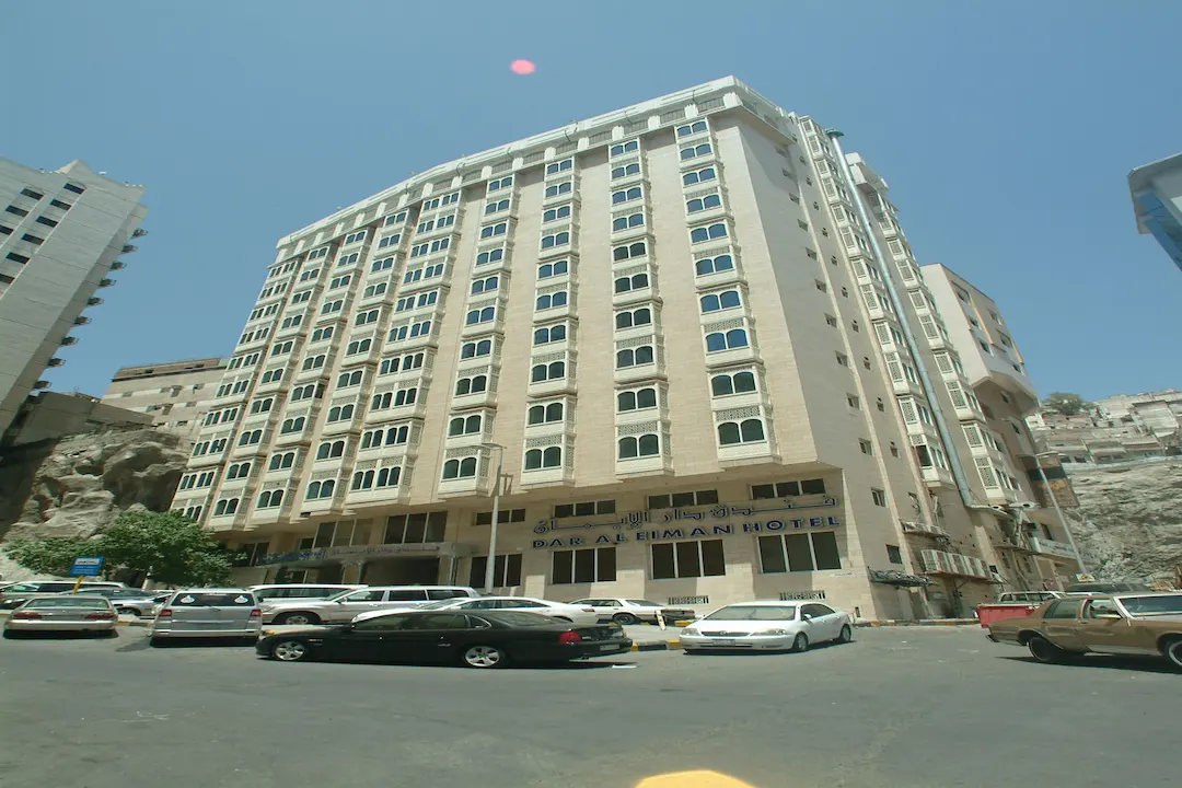 Pullman_ZamZam21.webp