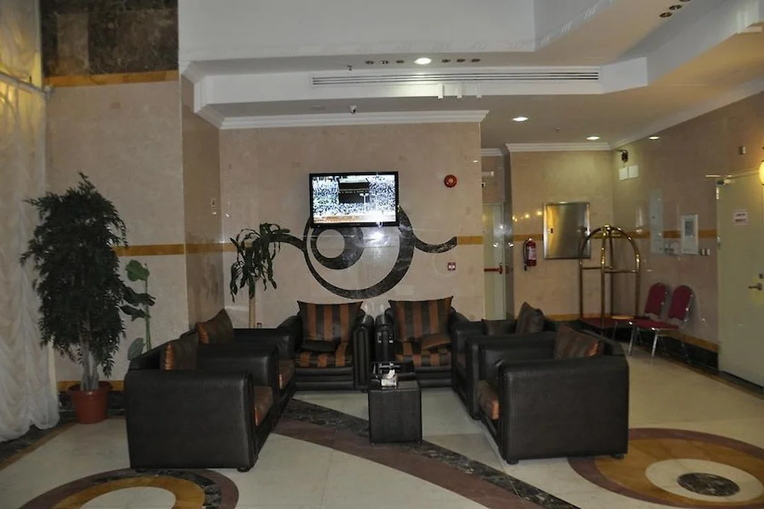 Pullman_ZamZam21.webp