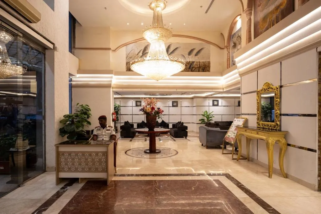 Al Manara Ewaa Hotel