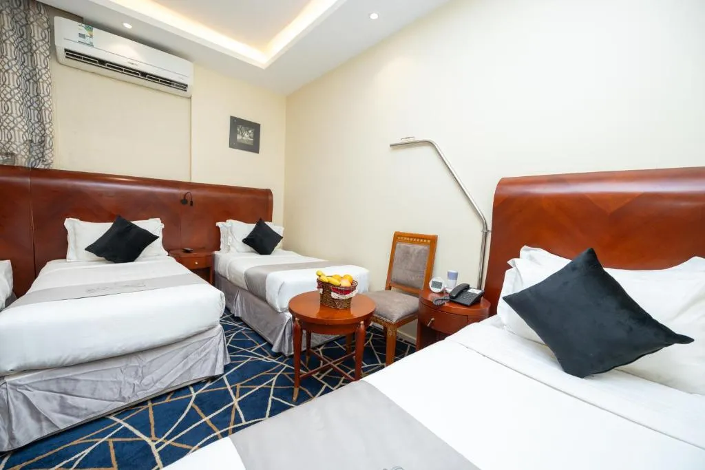 Al Manara Ewaa Hotel