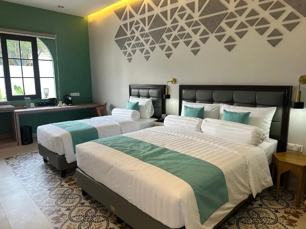  Anaya Azana Boutique Hotel