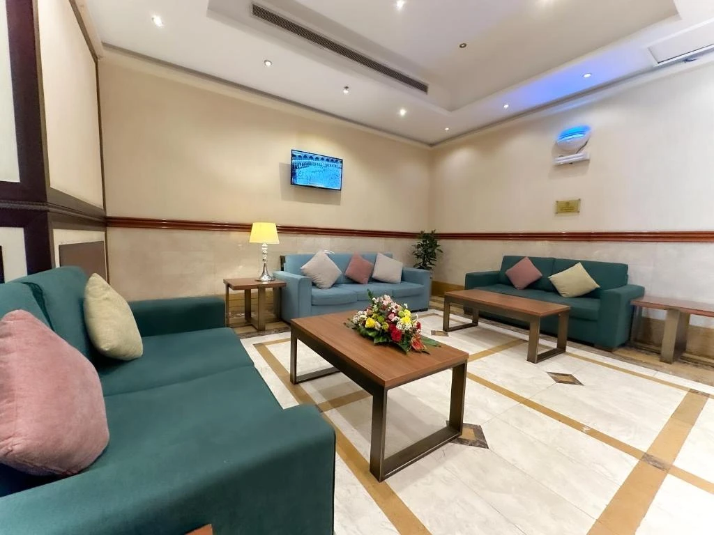 Pullman_ZamZam21.webp