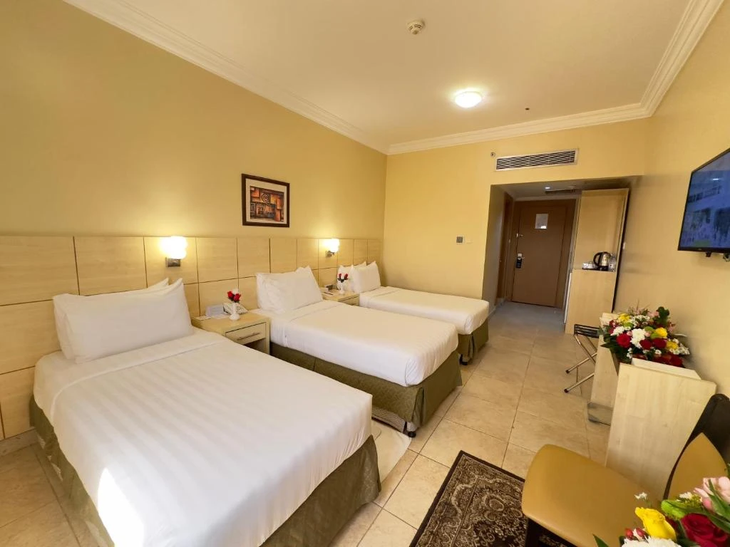 Pullman_ZamZam21.webp
