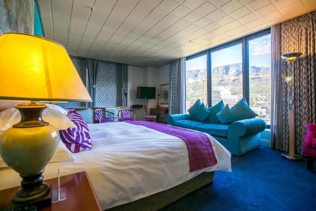 Cape Town Lodge Hotel