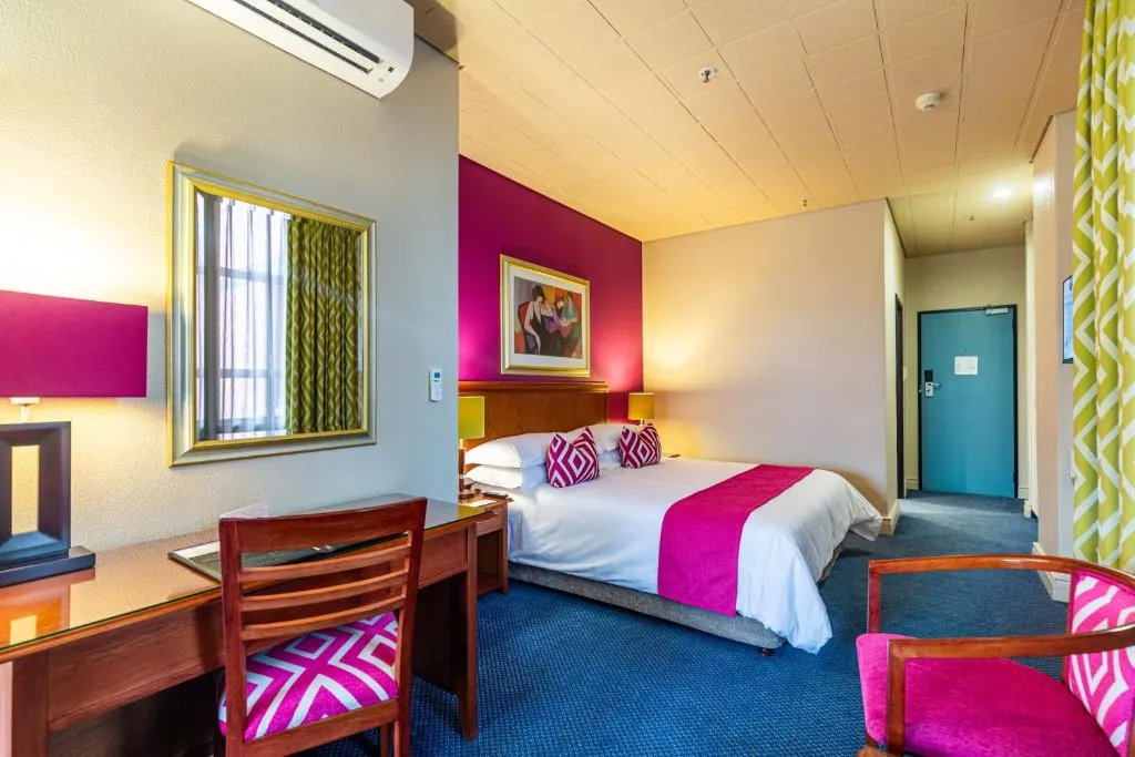 Cape Town Lodge Hotel