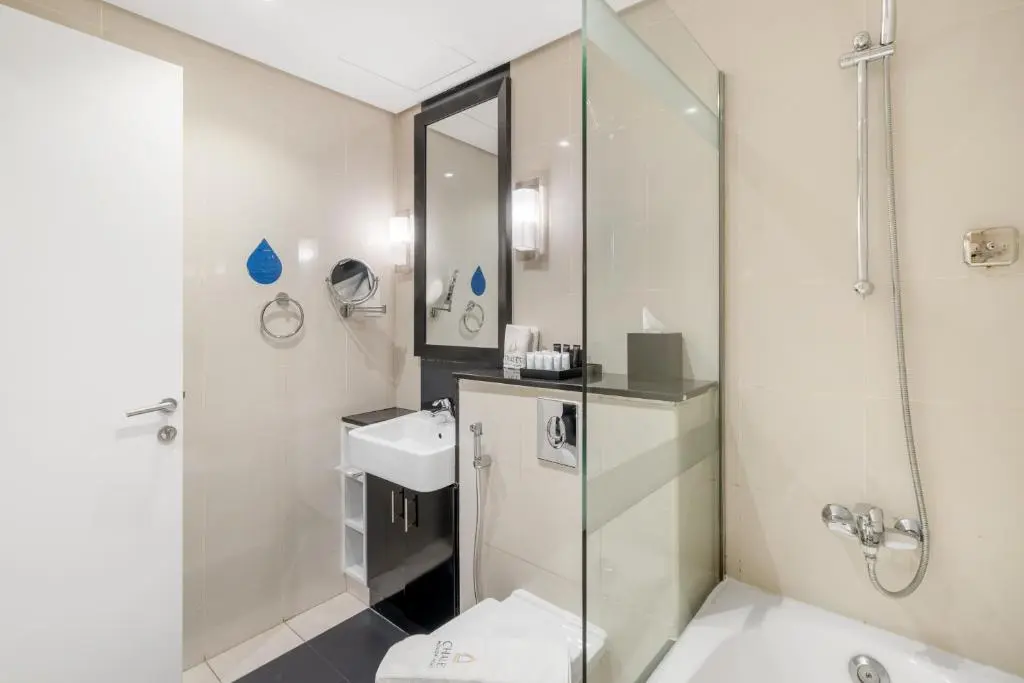 DAMAC Maison Cour Jardin