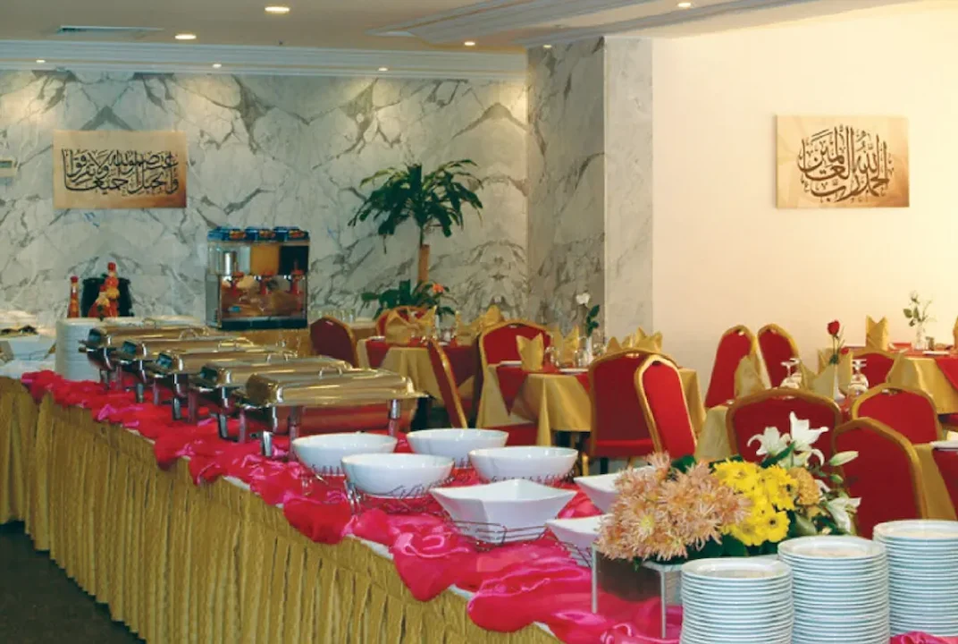 Pullman_ZamZam21.webp