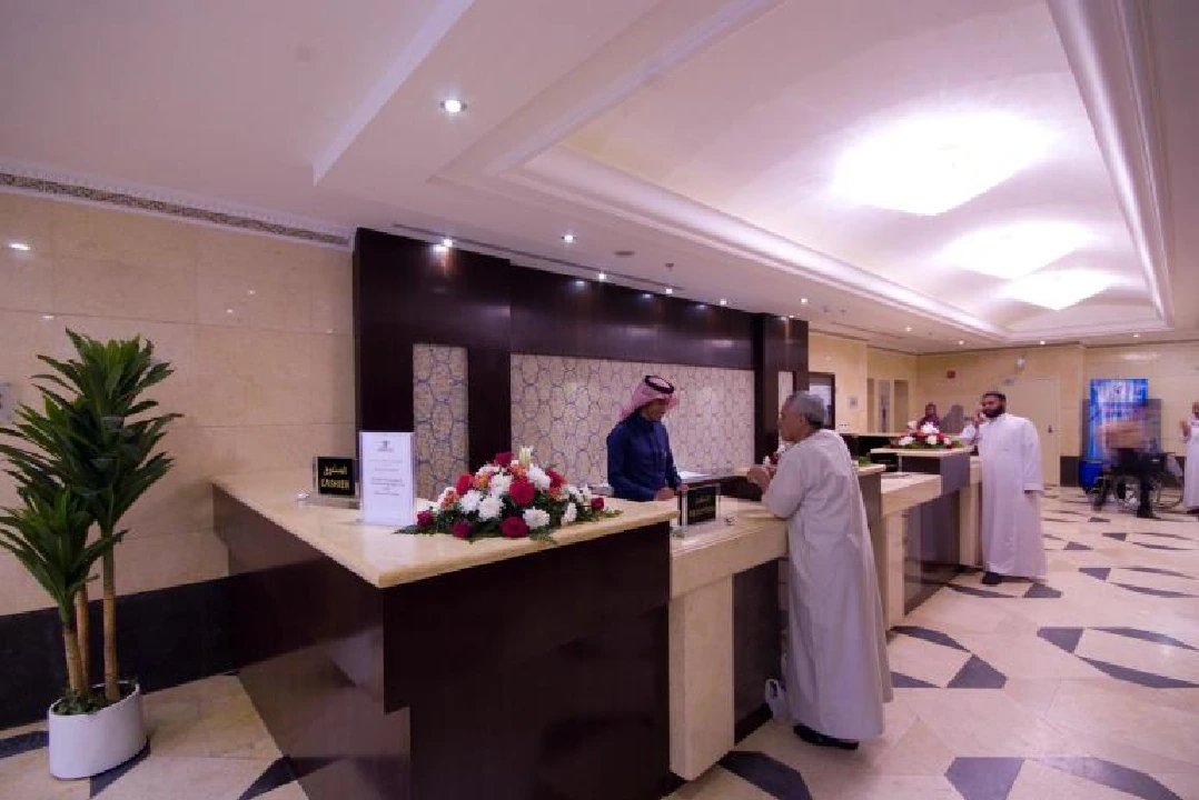 Pullman_ZamZam21.webp