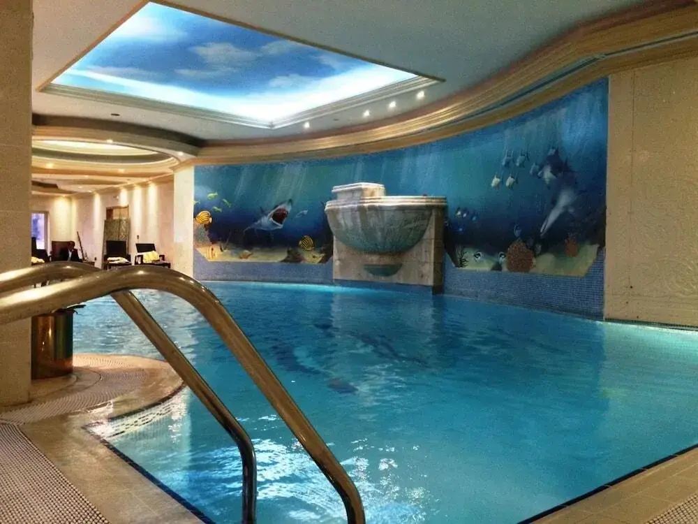 Governor West Bay Suites