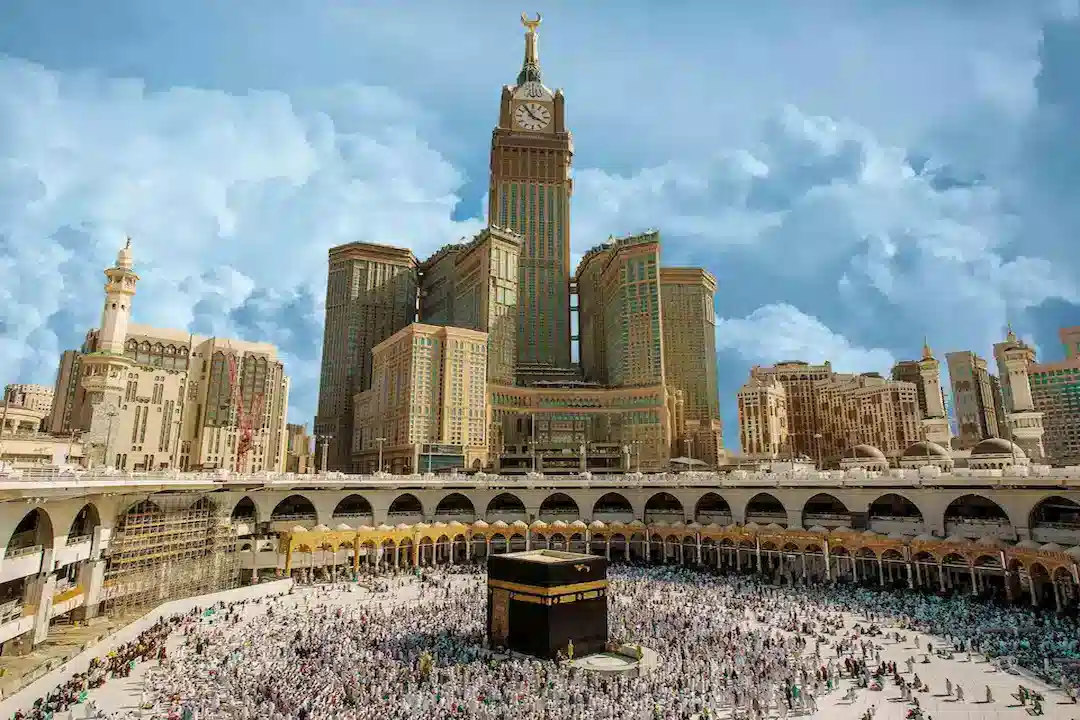 Pullman_ZamZam21.webp