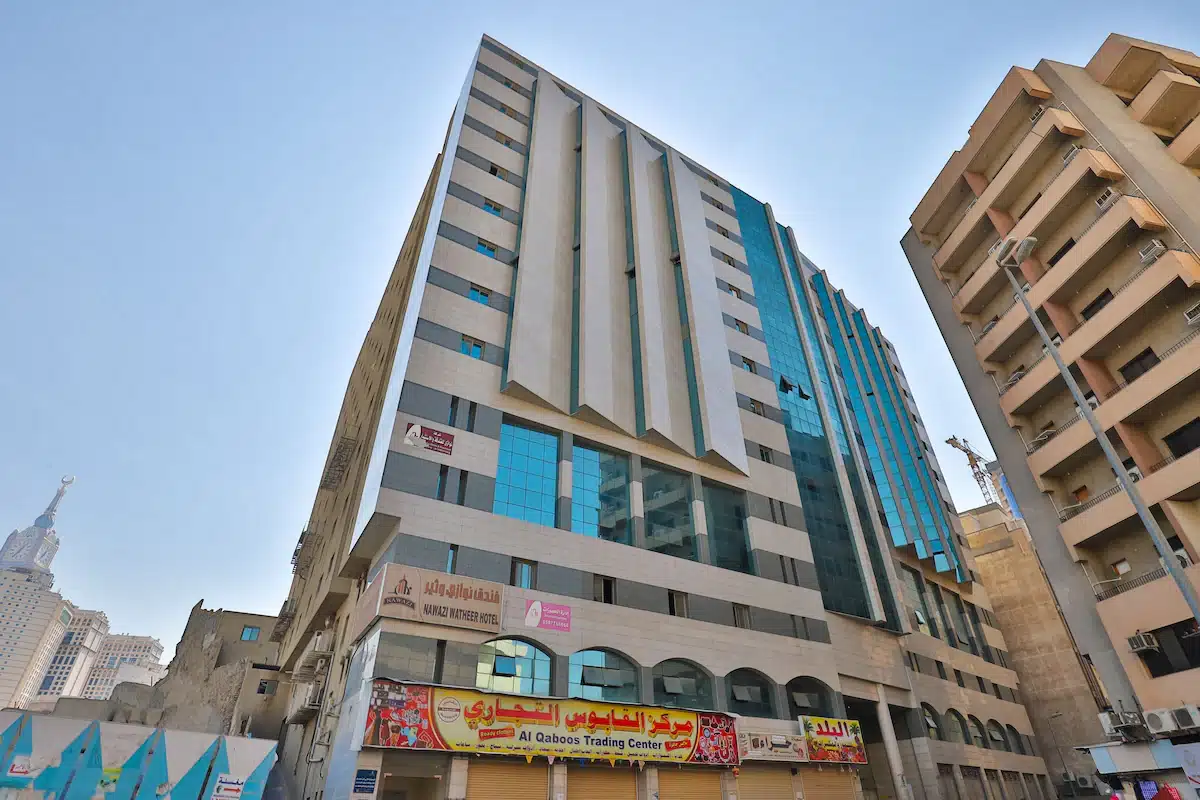 Pullman_ZamZam21.webp