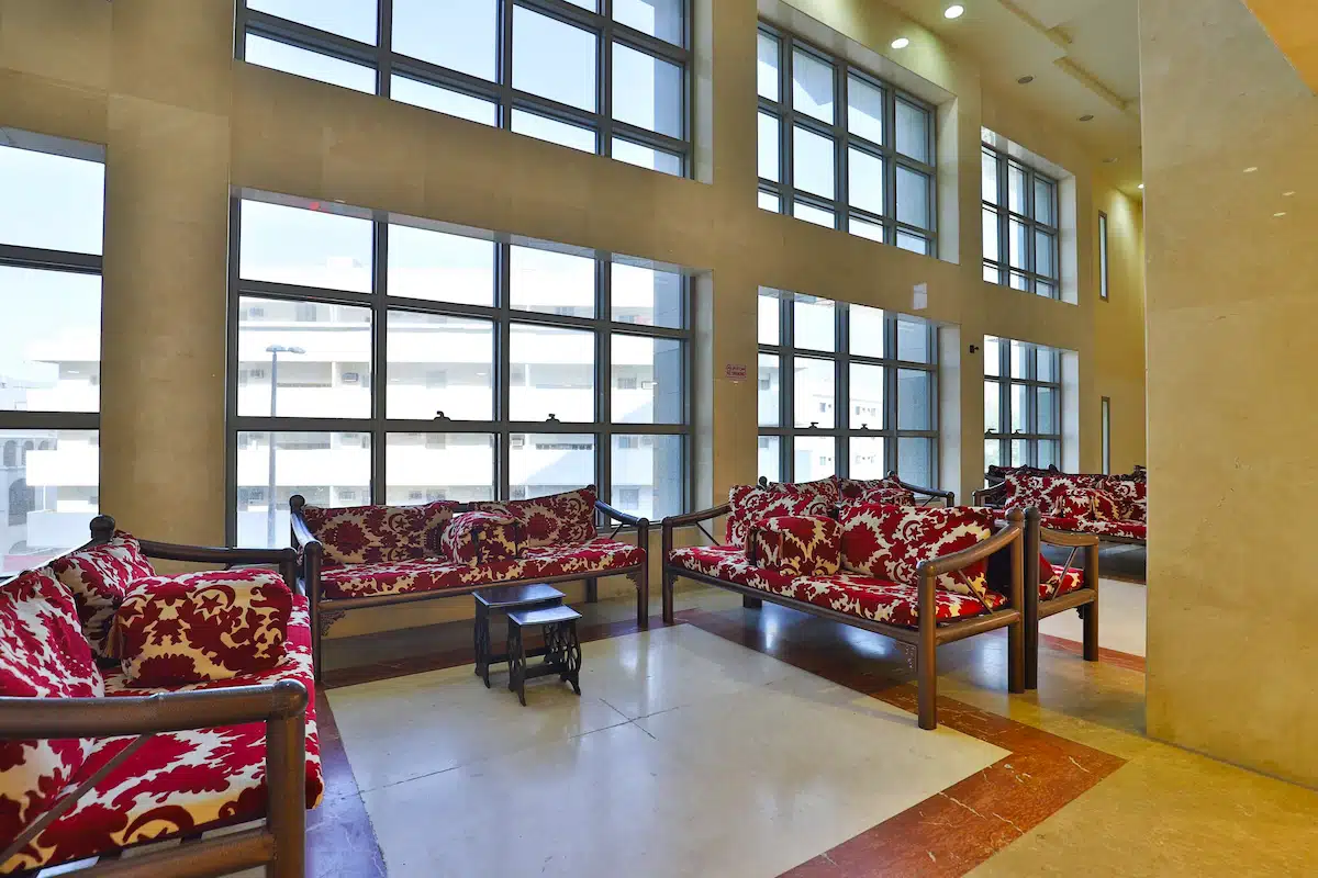 Pullman_ZamZam21.webp