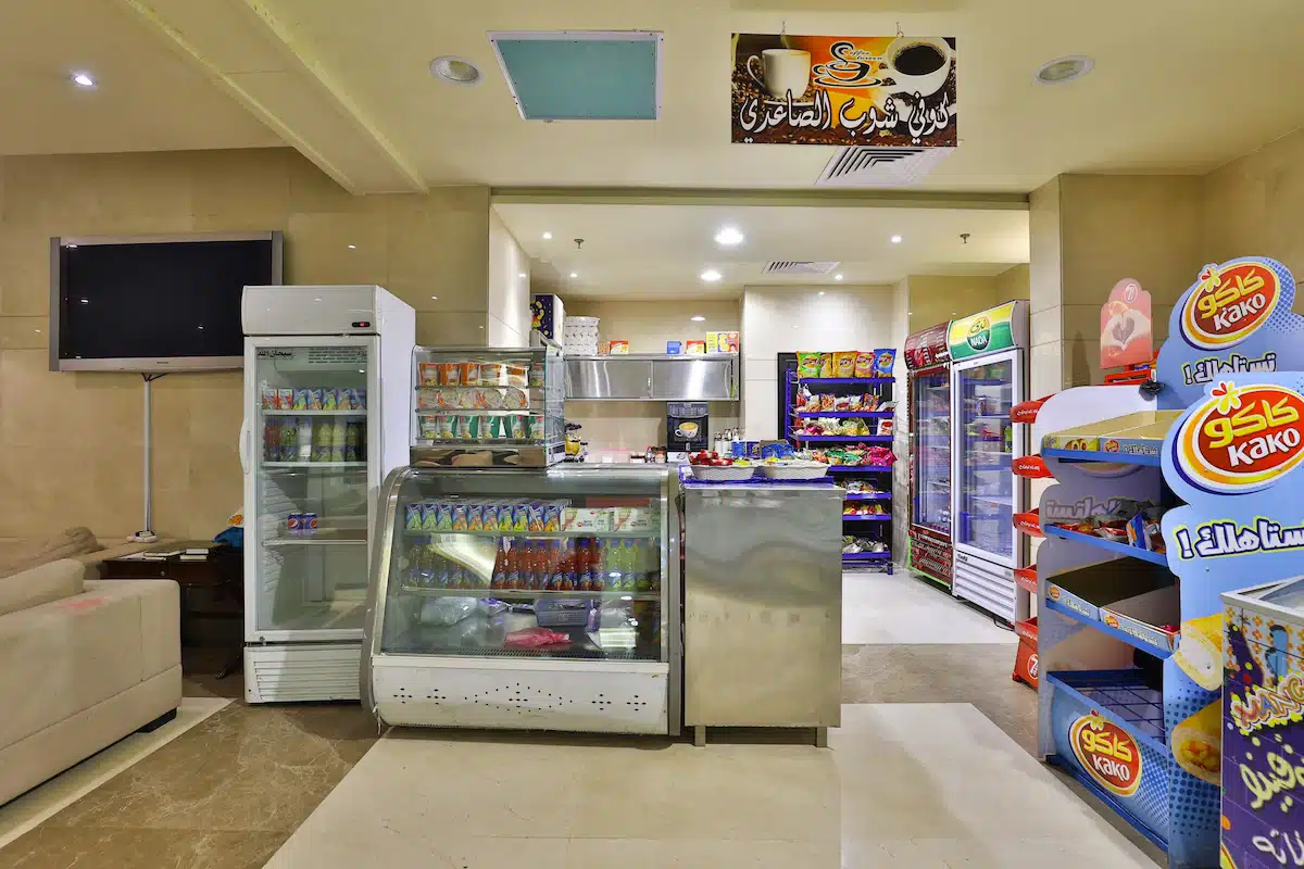 Pullman_ZamZam21.webp