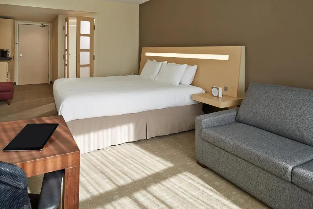 Novotel Montreal Aeroport
