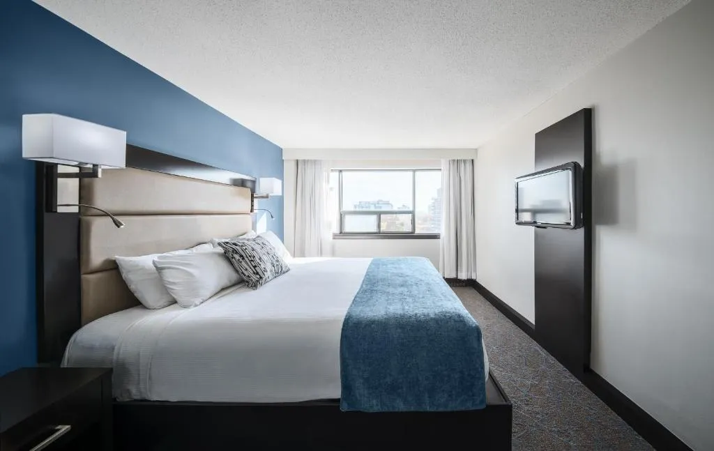 Ottawa Embassy Hotel