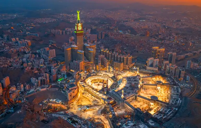10 Nights 4 Star December Umrah Package