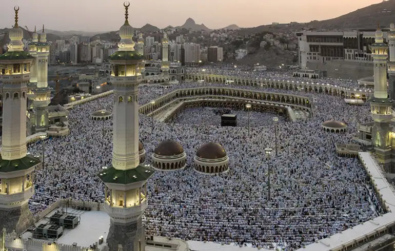 5 Nights 4 star Umrah Packages