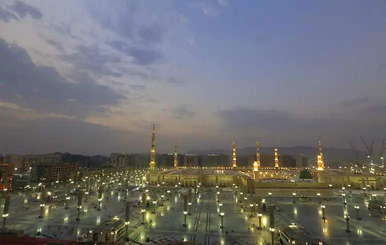 14 Nights 5 Star Umrah with Al Wakrah Holidays Packages