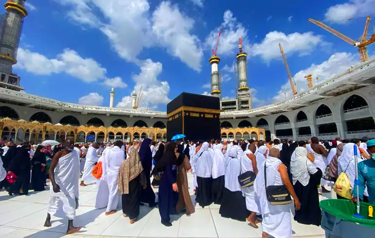 10 Nights 3 Star Umrah package Bradford