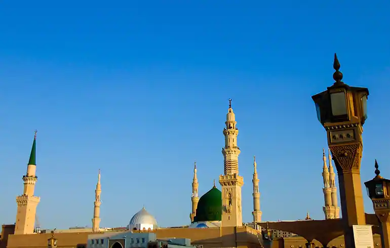 7 Nights 3 Star Umrah with Dukhan Holidays Package