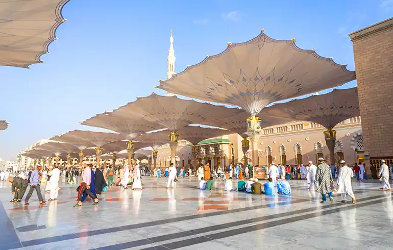 Easter Umrah Package for 10 Nights