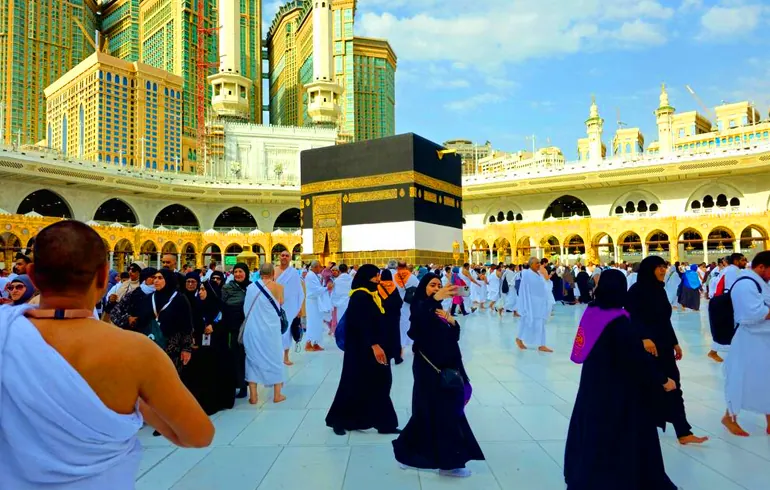 15 Nights 4 Star Hajj Package Glasgow