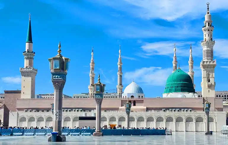 10 Nights 4 Star Umrah Package with Aqaba Holidays