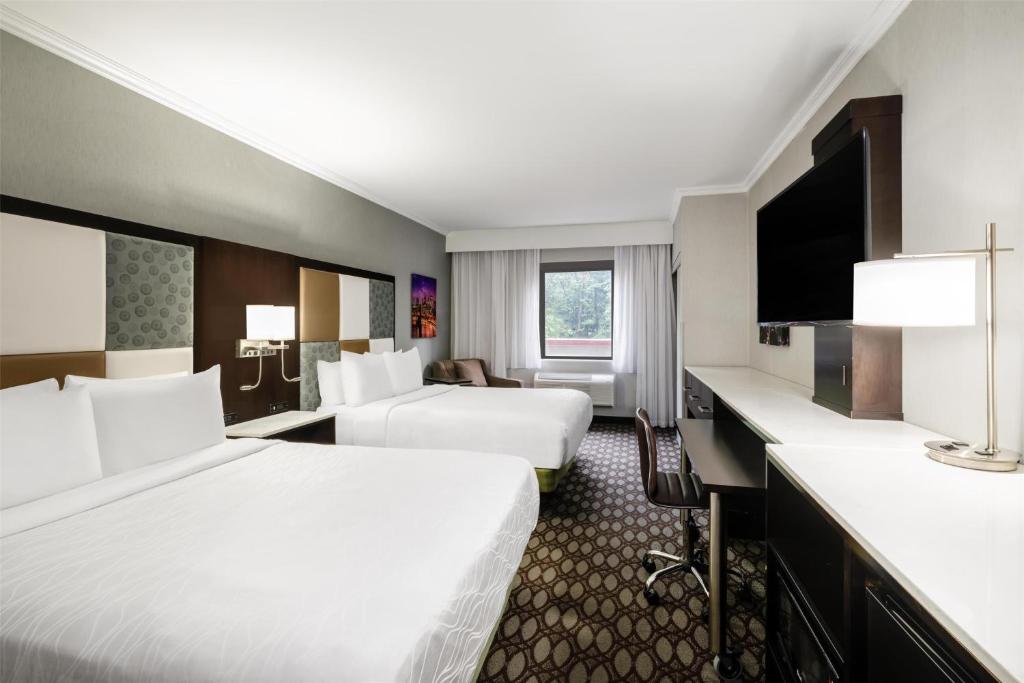 Best Western Premier NYC Gateway