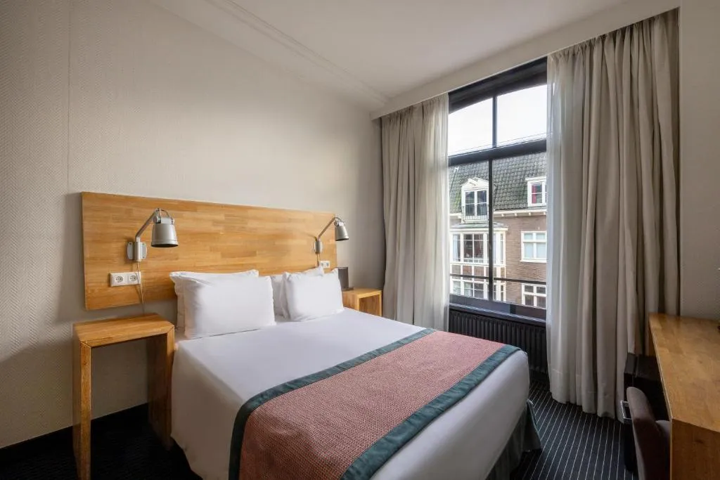 Affordable 4 Nights at Catalonia Vondel Amsterdam