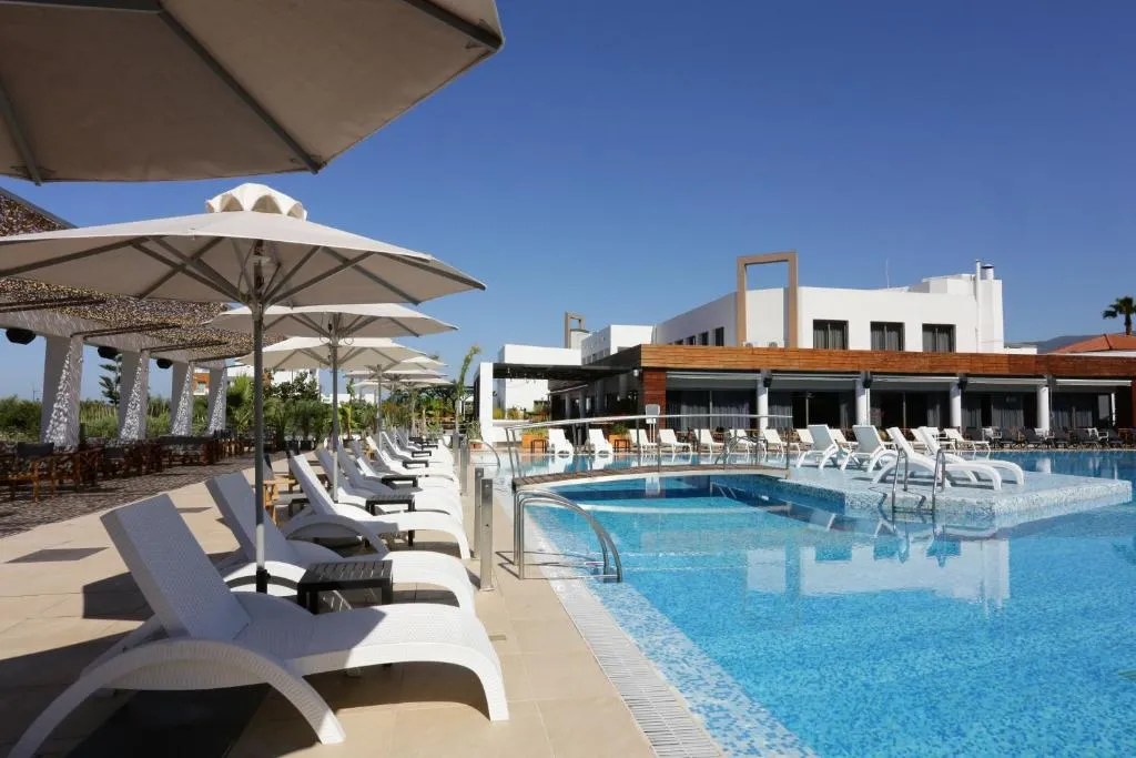 7 Nights Package Elite City Resort