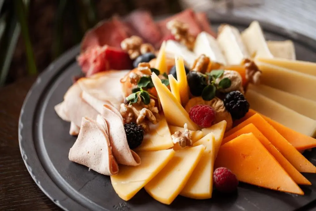 Four Seasons Hotel Riyadh At Kingdom Center