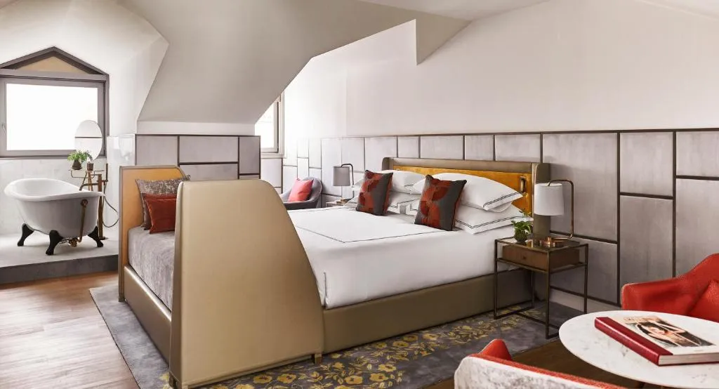 6 Nights Package Holiday Gran Hotel Inglés