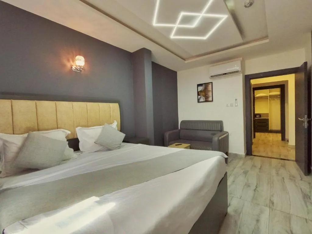 Holiday Season Hotel