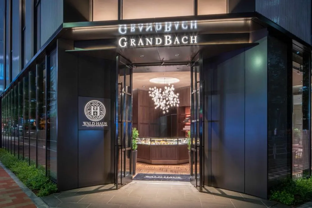 6 Nights Package at Hotel Grand Bach Tokyo Ginza