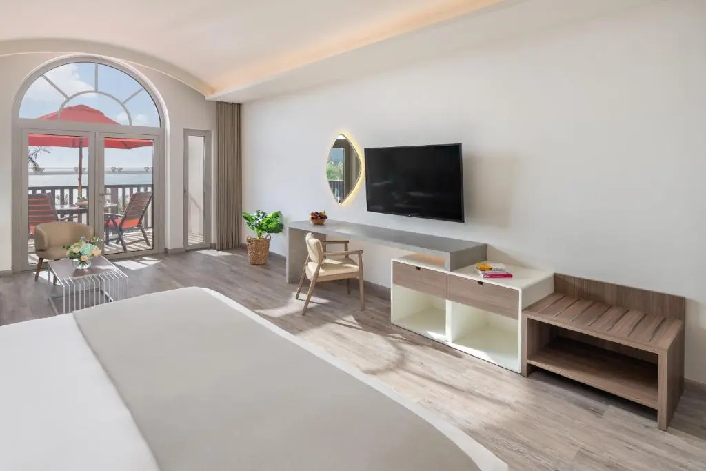 5 Nights Stay at JA Palm Tree Court Dubai – Exclusive Beach Resort Deal