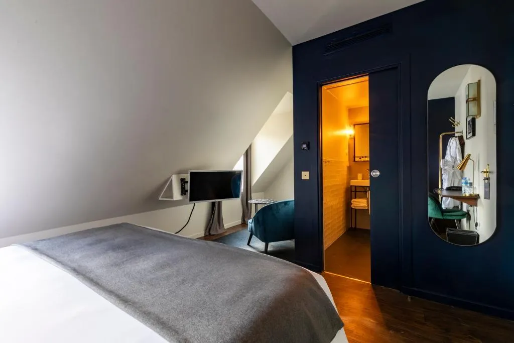 Holiday Maison Barbès Paris from UK