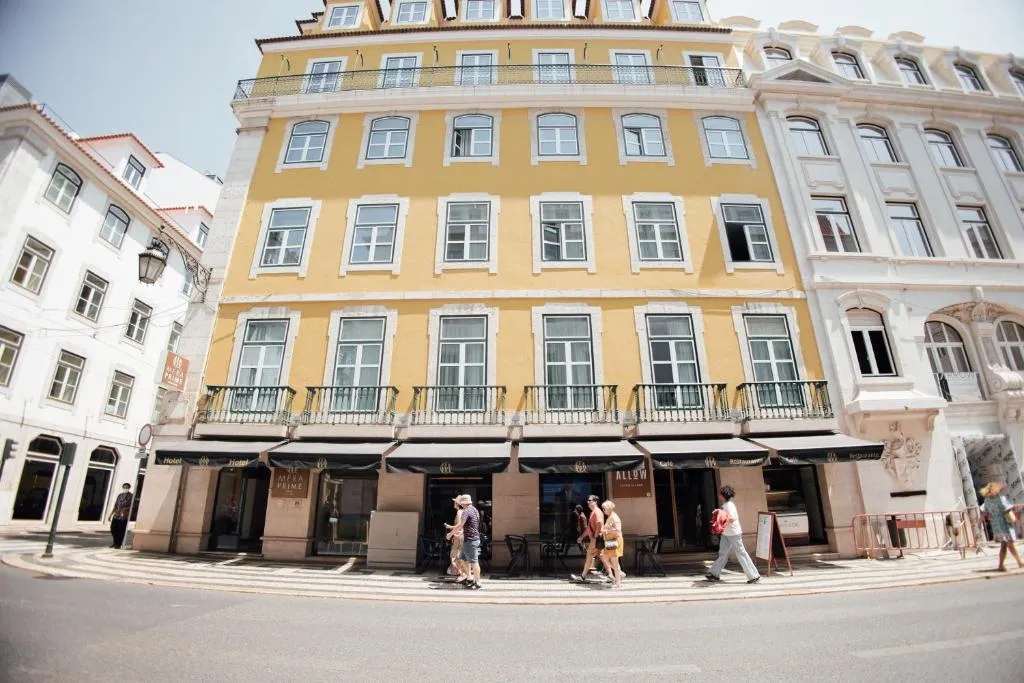 6 Nights Lisbon Stay at MeraPrime Gold Design Hotel