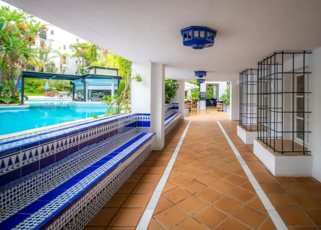 3 Nights Package Holiday Ona Alanda Club Marbella