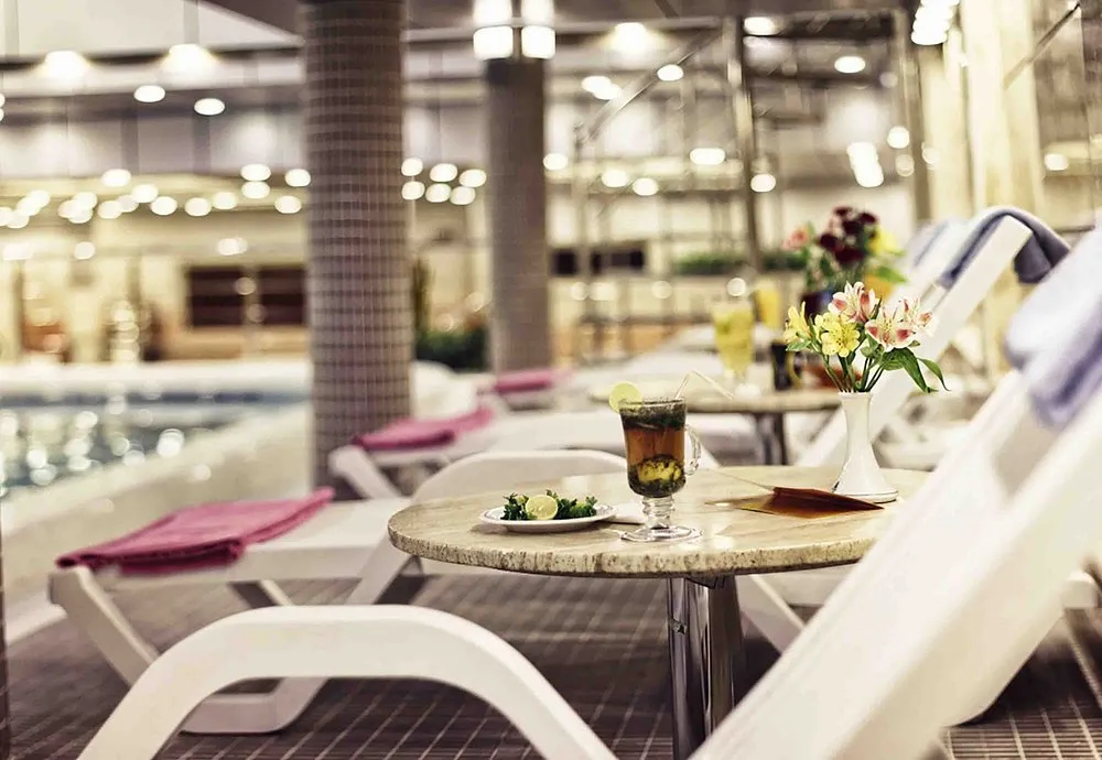 Parsian Kowsar Hotel