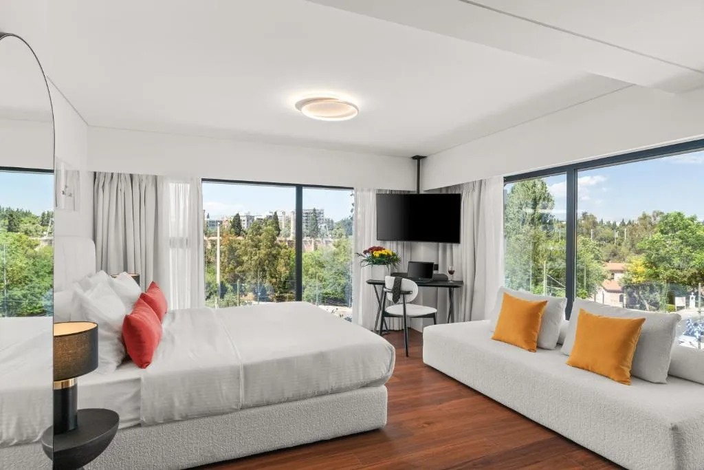 The Athenaeum Luxury Hotel 5 Nights Package Offer