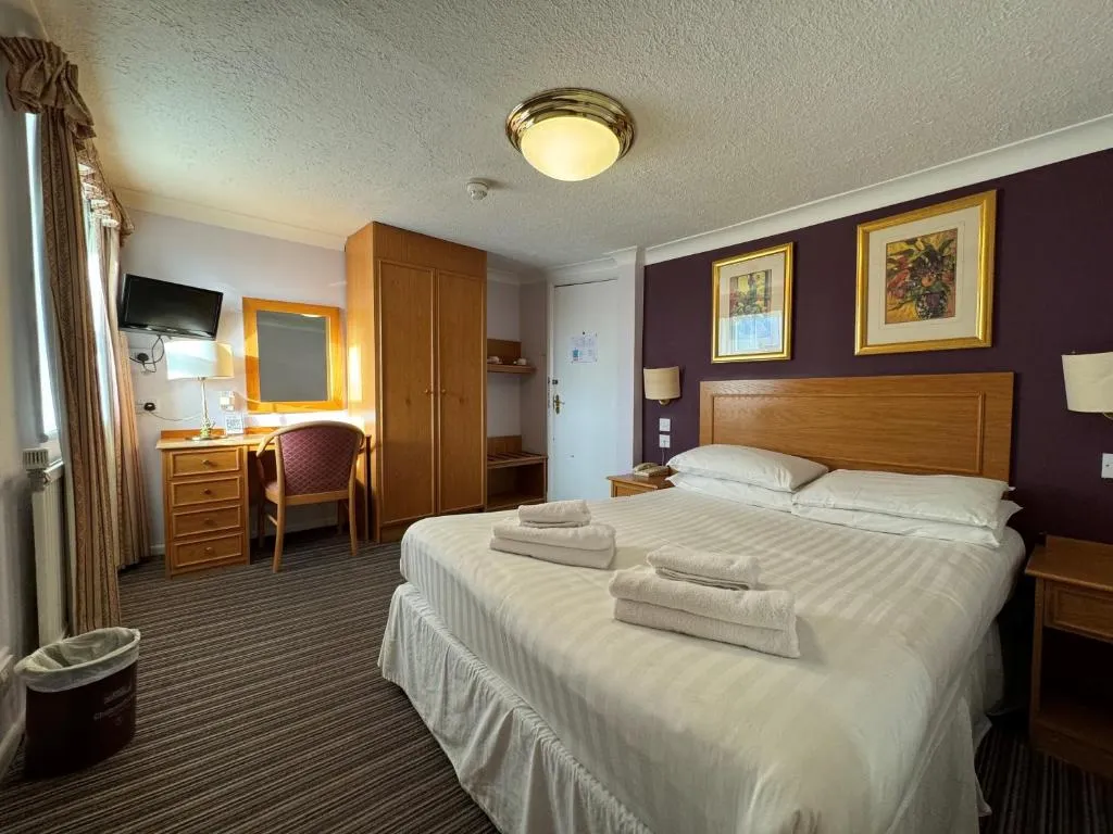 4 Nights Package The Chatsworth Hotel