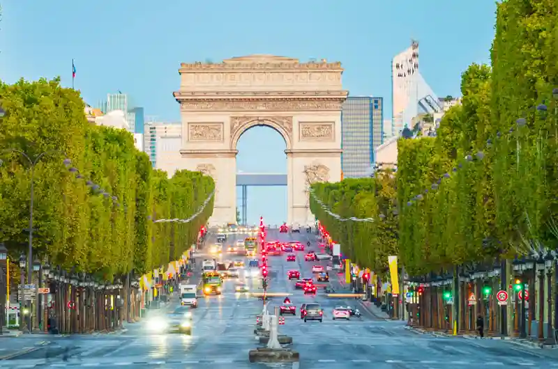 Champs-Elysees