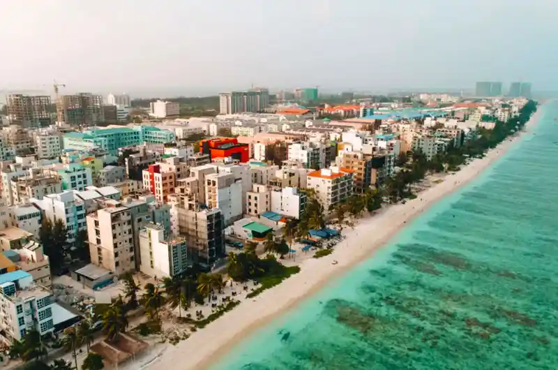 Hulhumalé Beach