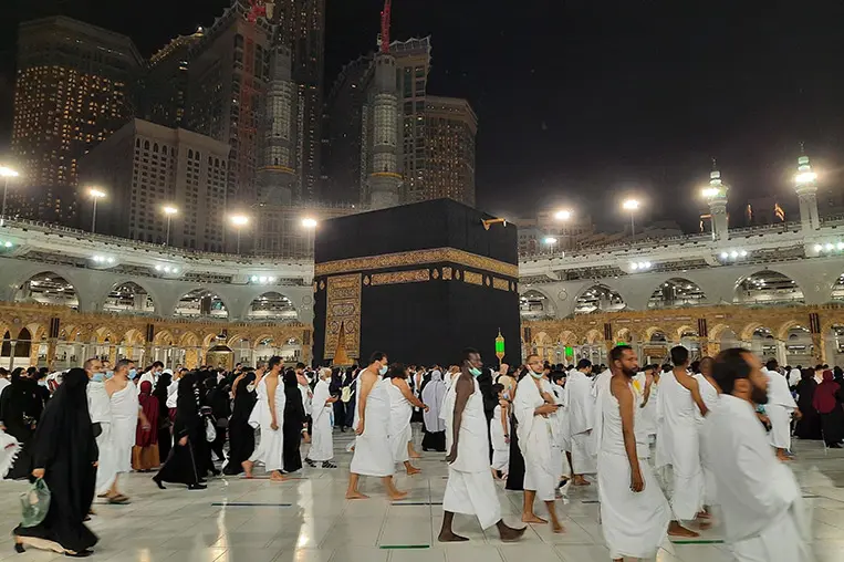Performing Umrah in the Holy Cities
