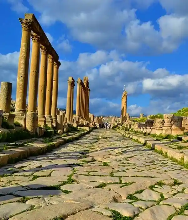 Pray at King Abdullah I Mosque