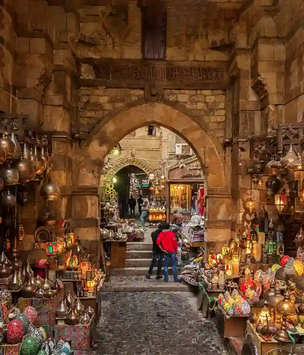 Pray at Al-Azhar Mosque