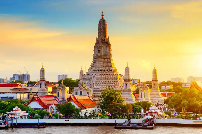 Wat Arun Temple